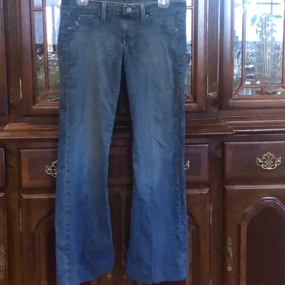Flared Blue Jean - Stretchy.